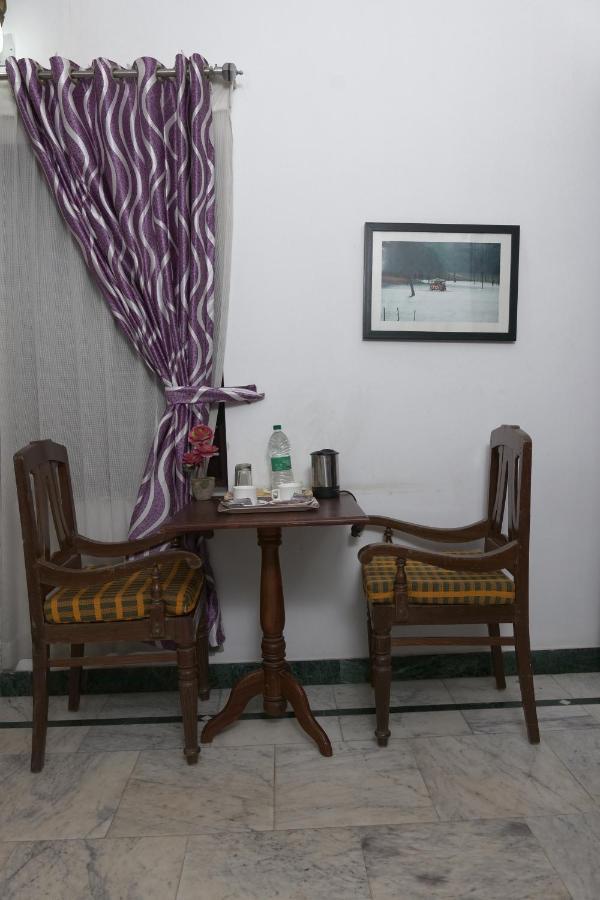 Hotel White Rose Kochi Dış mekan fotoğraf
