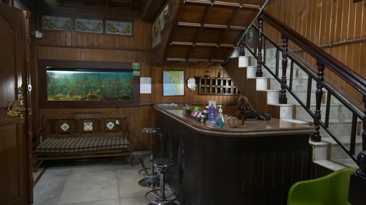 Hotel White Rose Kochi Dış mekan fotoğraf
