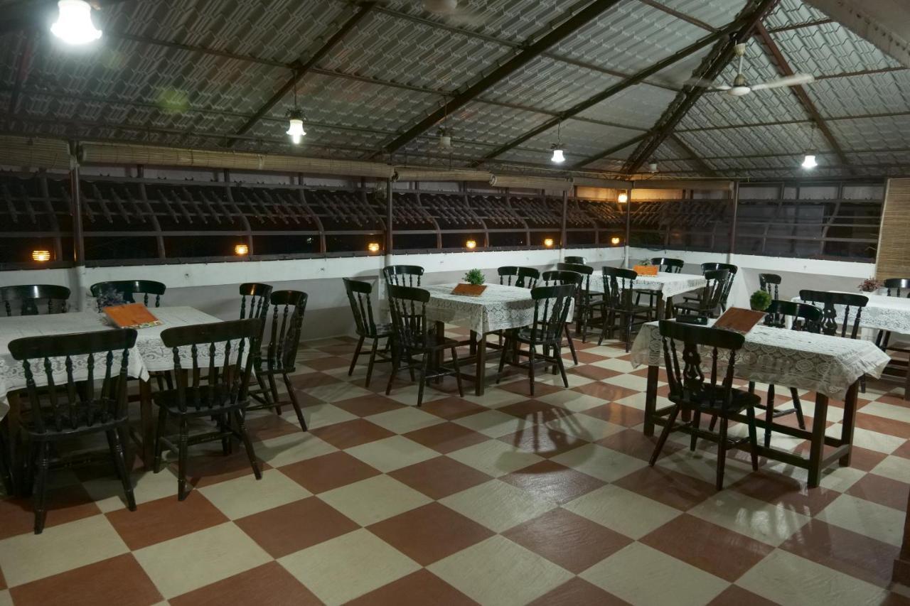 Hotel White Rose Kochi Dış mekan fotoğraf
