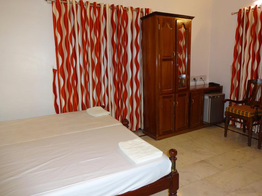 Hotel White Rose Kochi Oda fotoğraf