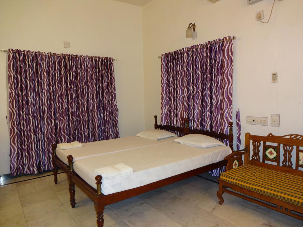 Hotel White Rose Kochi Dış mekan fotoğraf