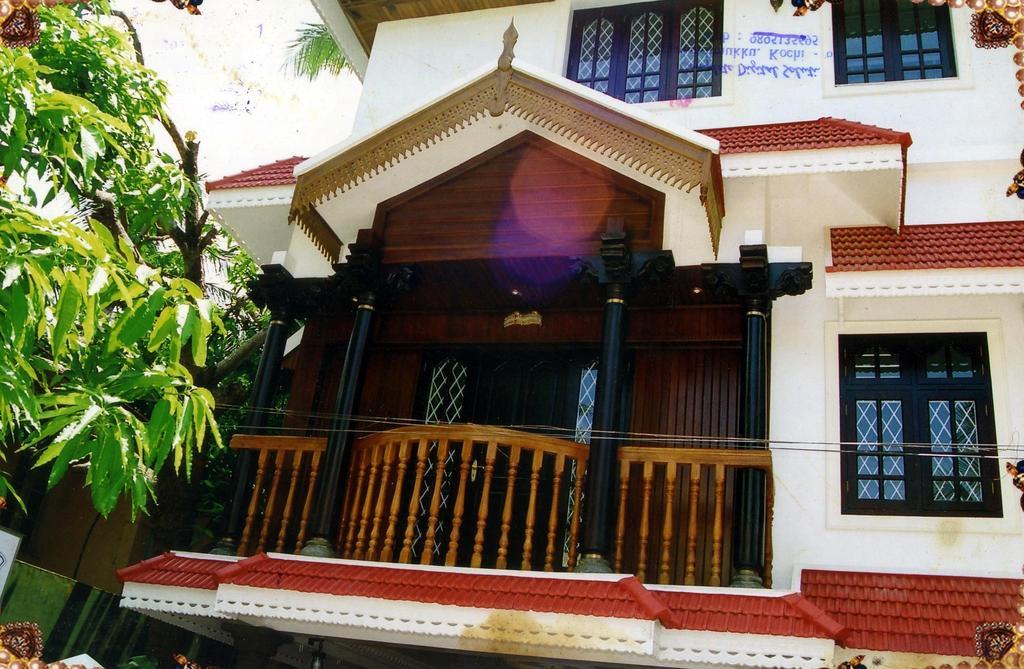 Hotel White Rose Kochi Dış mekan fotoğraf