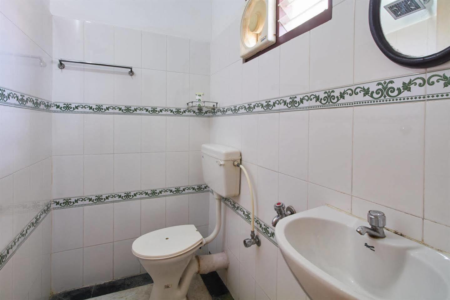 Hotel White Rose Kochi Dış mekan fotoğraf