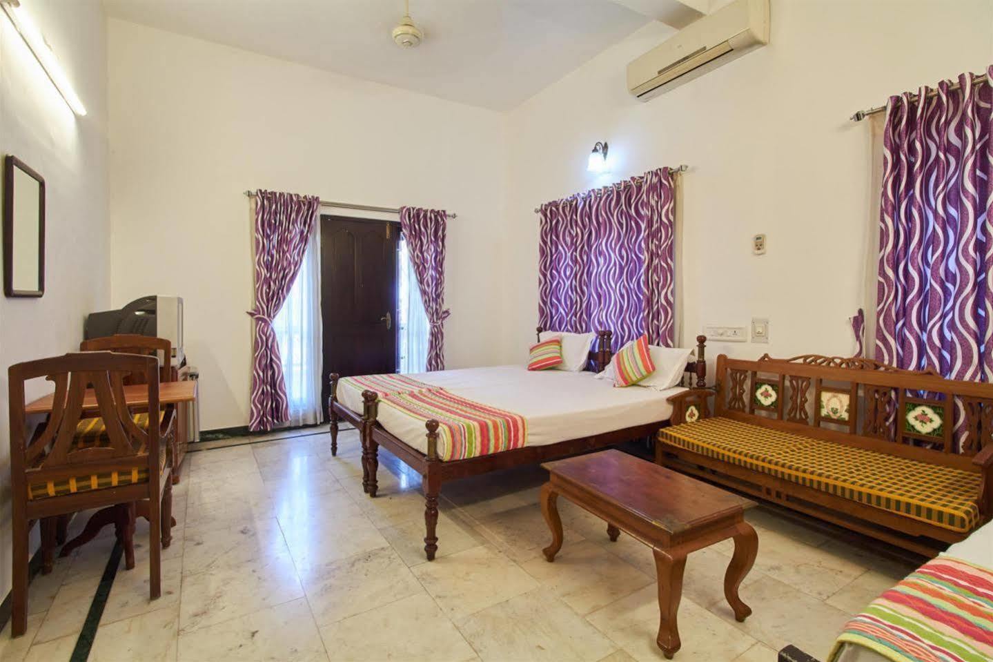 Hotel White Rose Kochi Dış mekan fotoğraf