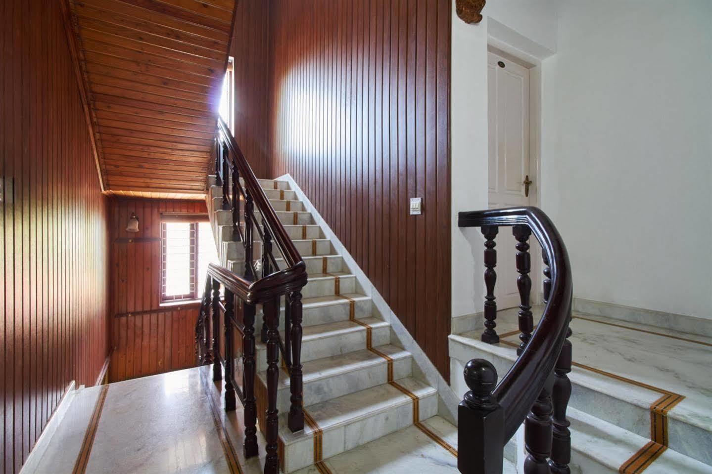 Hotel White Rose Kochi Dış mekan fotoğraf