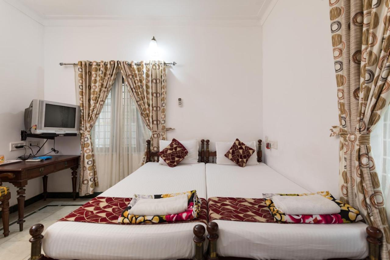 Hotel White Rose Kochi Dış mekan fotoğraf