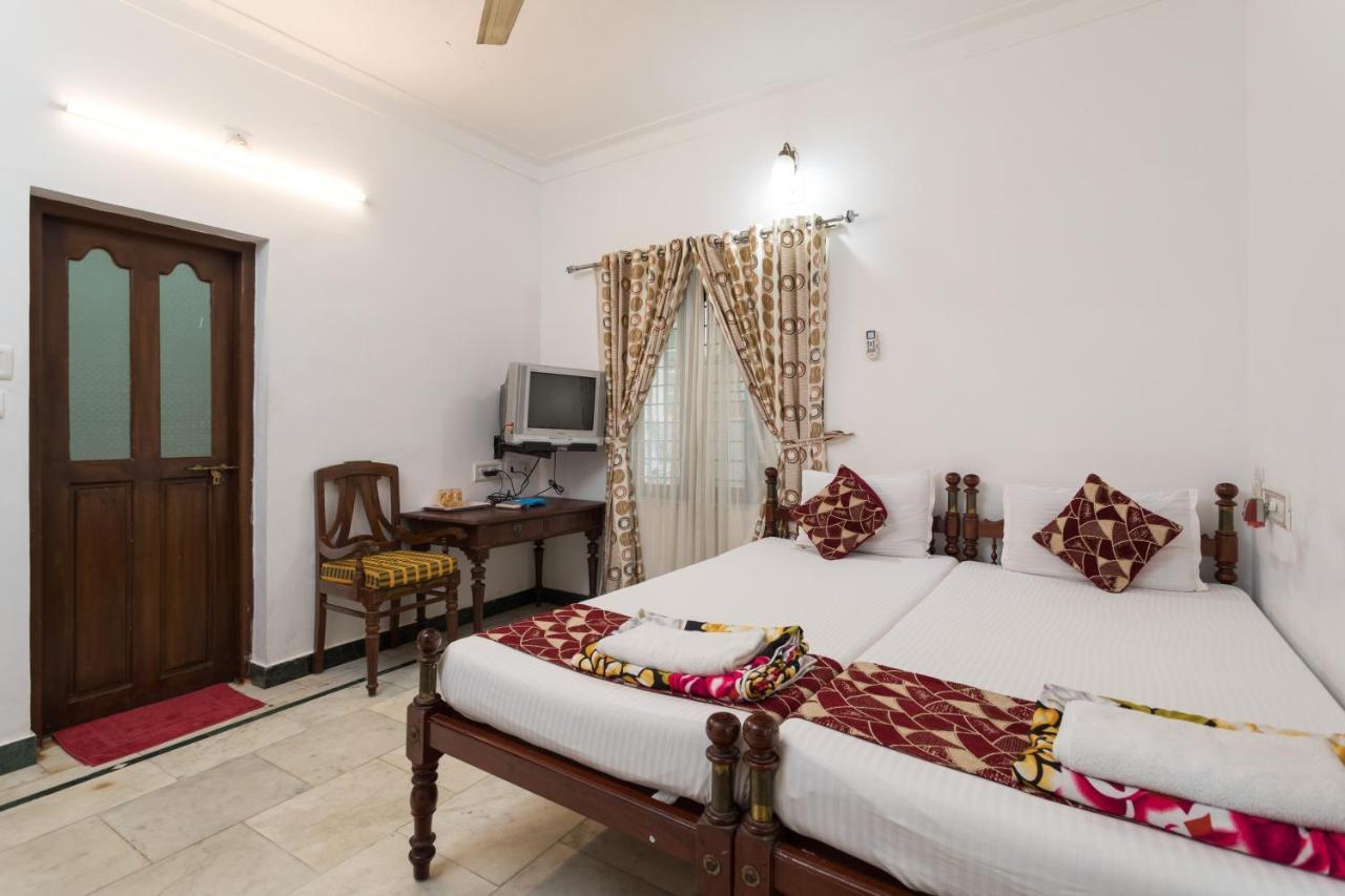 Hotel White Rose Kochi Dış mekan fotoğraf