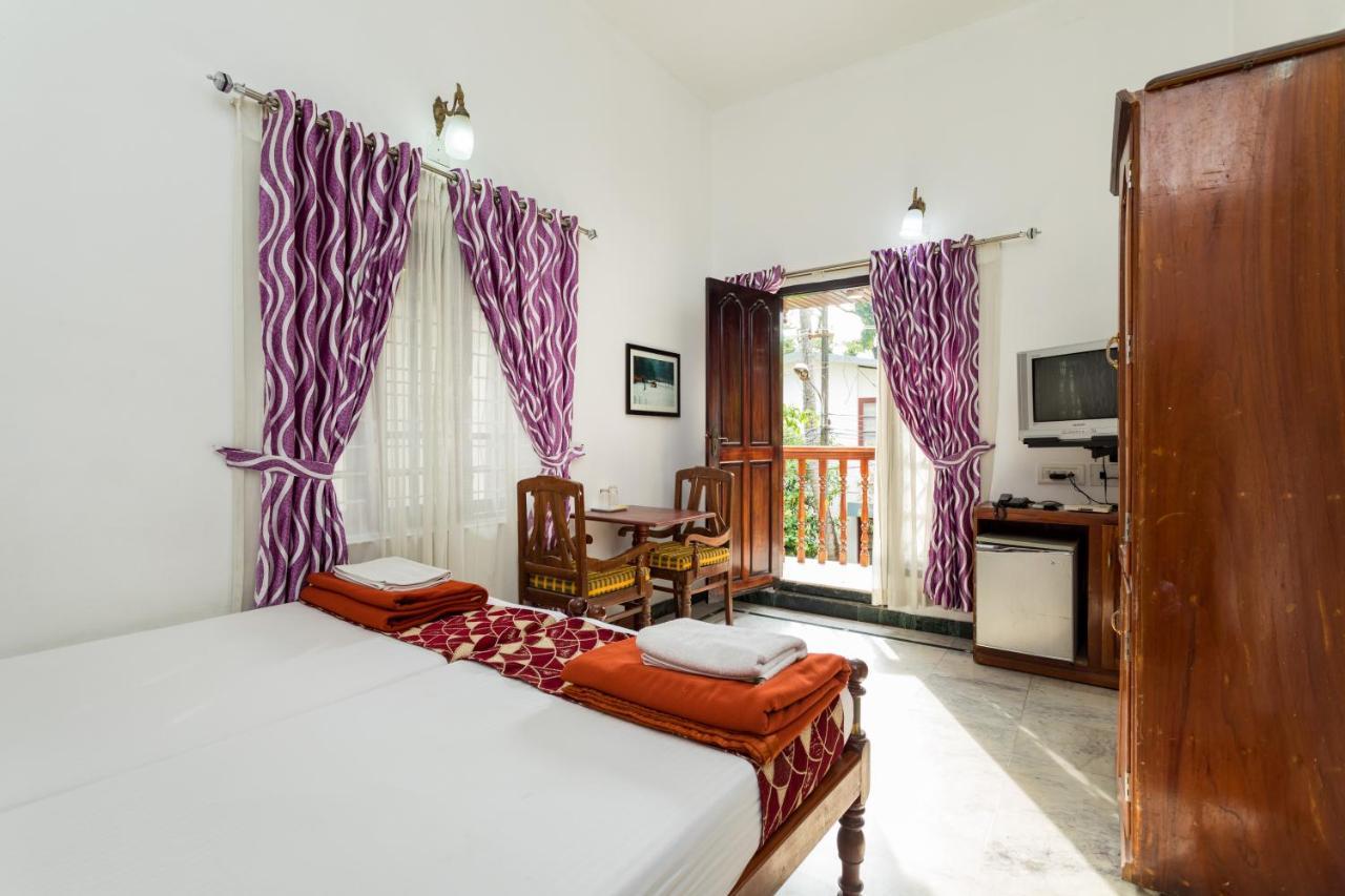 Hotel White Rose Kochi Dış mekan fotoğraf