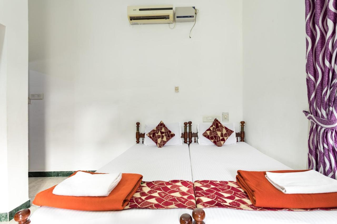 Hotel White Rose Kochi Dış mekan fotoğraf